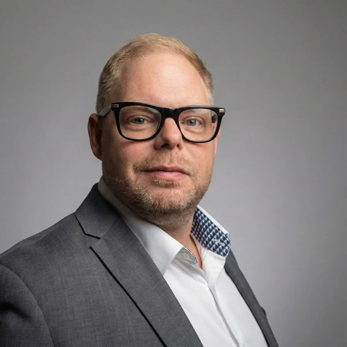 Damien Pearl, professional portrait, December 2025