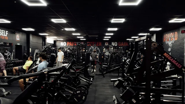 Damien Pearl, Boxcross UK gym floor